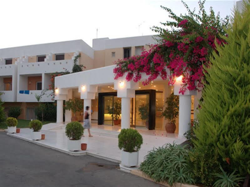 Oasis Beach Hotel - Adults Only Anissaras Bagian luar foto