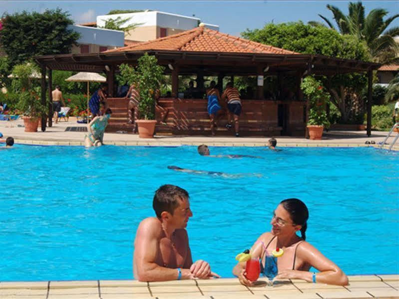 Oasis Beach Hotel - Adults Only Anissaras Bagian luar foto